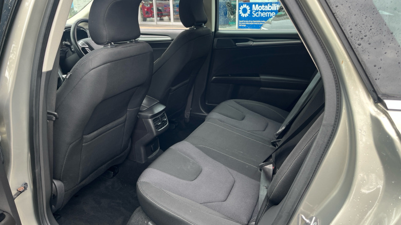 Ford Mondeo 2.0 TDCi 180 Titanium 5dr Diesel Hatchback